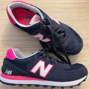 Women’s Size 7 New Balance 574